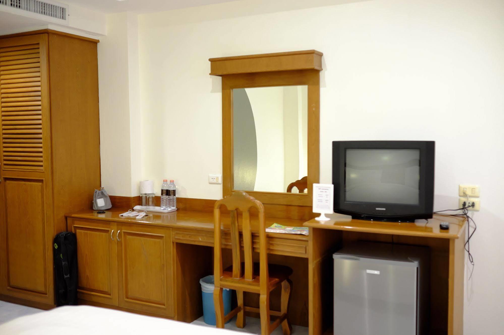 Pj Inn Pattaya Luaran gambar