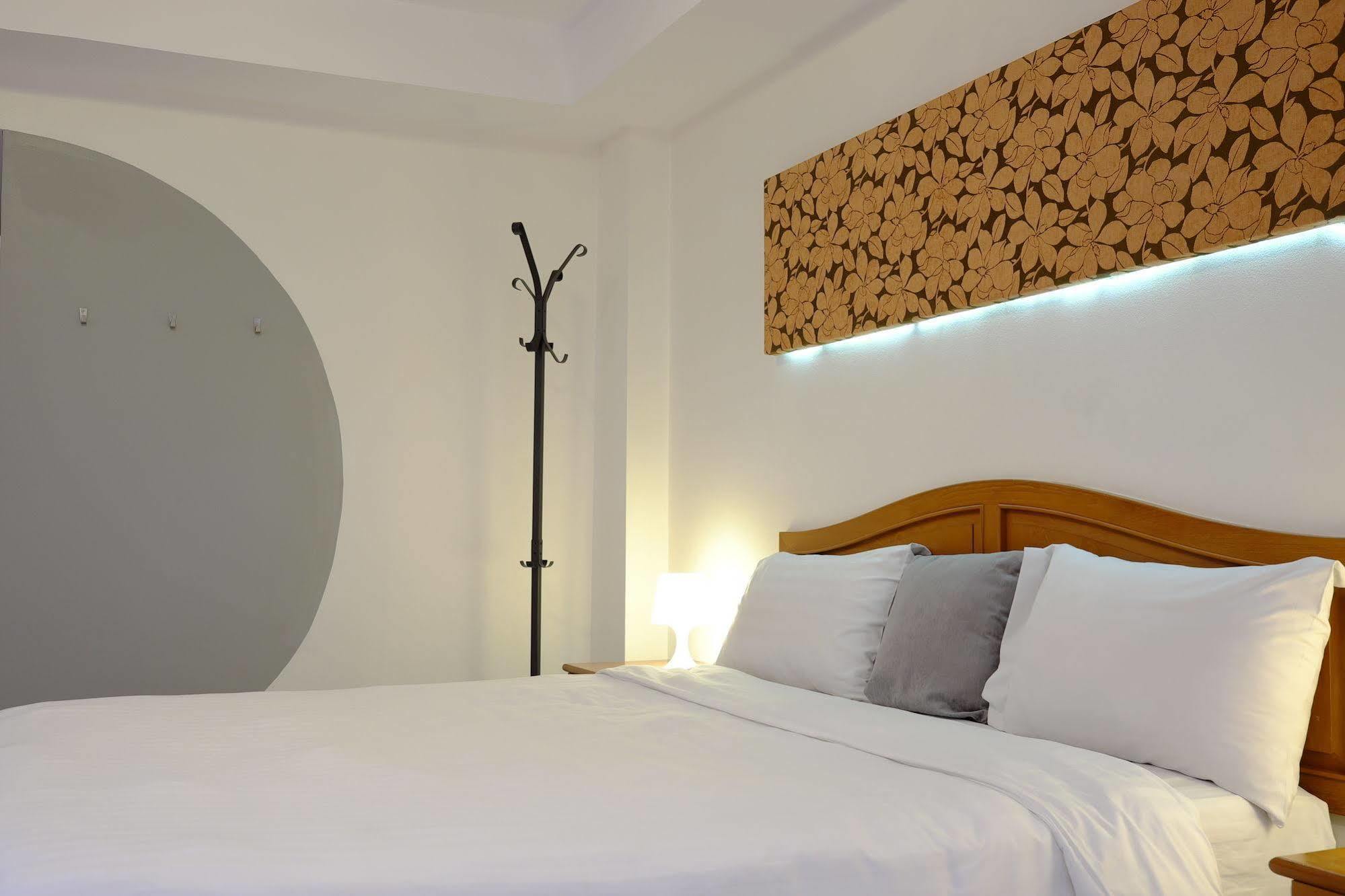 Pj Inn Pattaya Luaran gambar